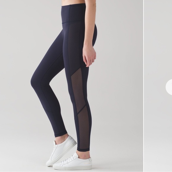 Lululemon Yoga Body Con Tight Midnight Navy Size 6 - Picture 1 of 14